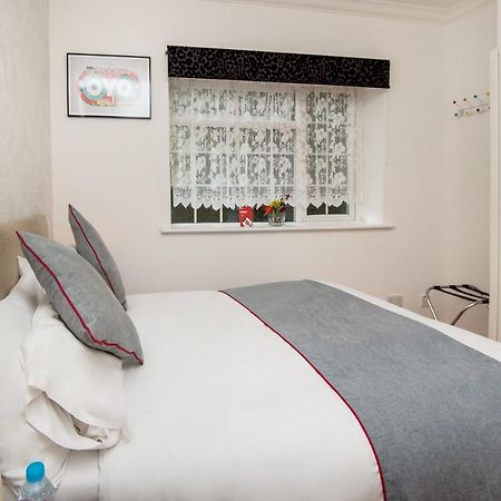Oyo Vale Lodge 윈저 외부 사진