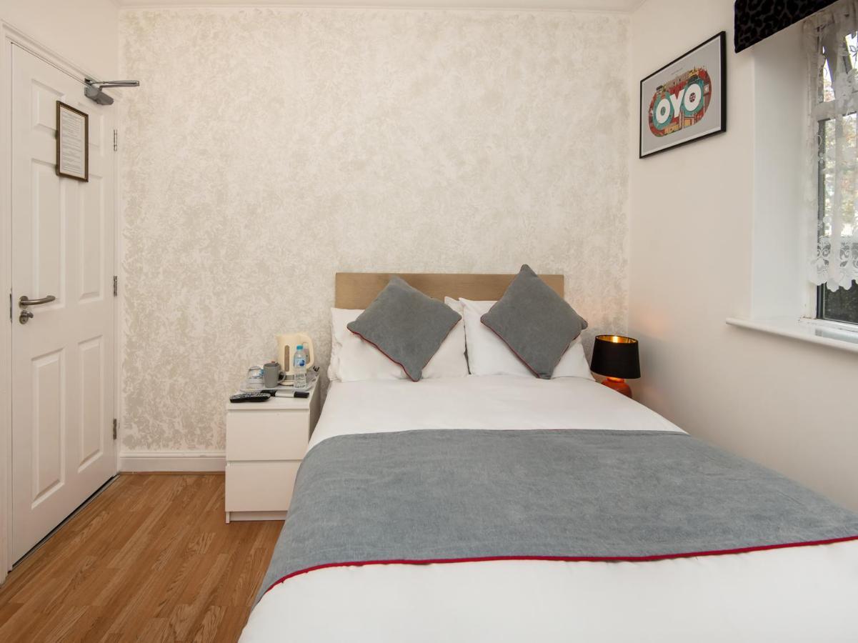 Oyo Vale Lodge 윈저 외부 사진